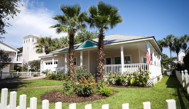 WALK STEPS TO BEACH AND POOL. GREAT LOCATION! close to activities and shopping