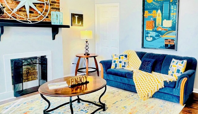 WALK to ACRISURE in 23 mins! Perfect Locale for NFL DRAFT + free private park