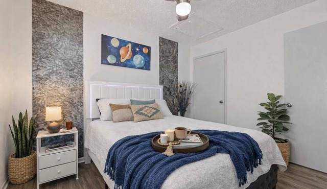 Walk to AT&T Stadium 2BR Great Location