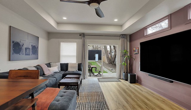 Walk to Bars and Restaurants!