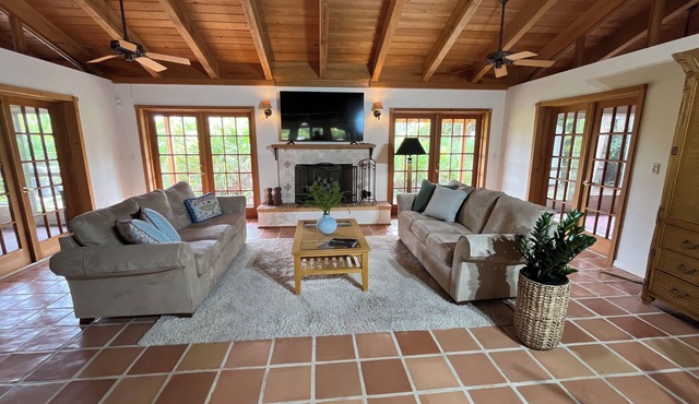 Walk to Beach 3 Bedroom Preserve Home at Beautiful Manasota Beach