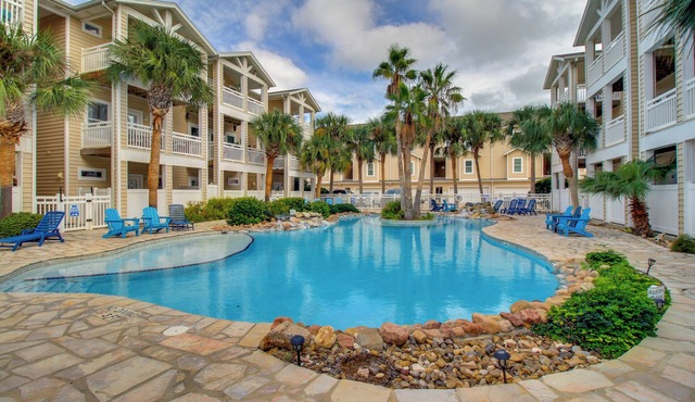 Walk to Beach & Dining: Corpus Christi Townhome