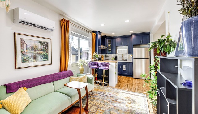 Walk to Beach: Historic Downtown Anacortes Studio