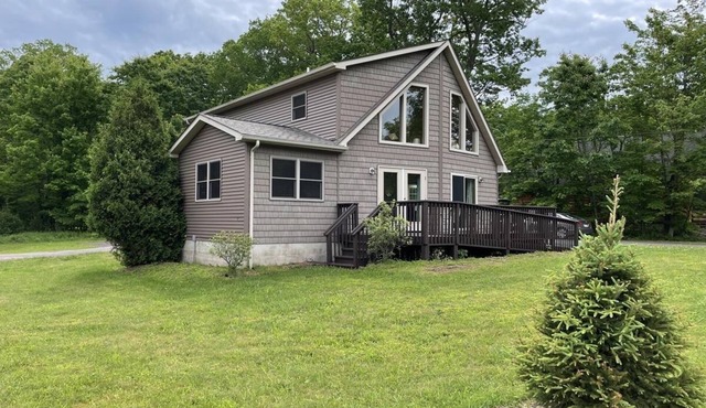 Walk to Beach on Wallenpaupack!