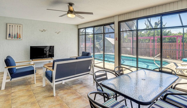 Walk to Beach! Palm Coast Oasis w/Pool