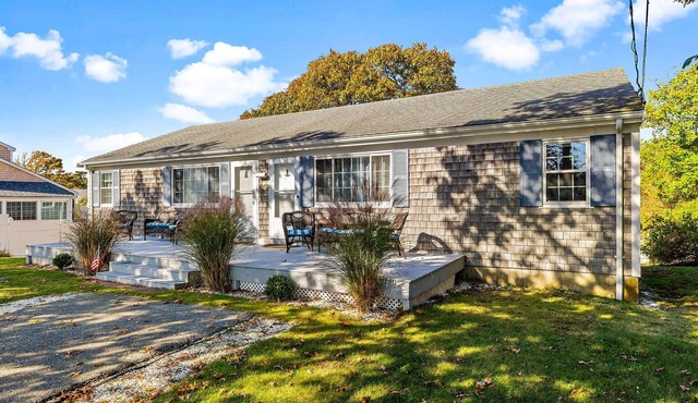 Walk to Beach, Pet-Friendly, Ping Pong & Fire Pit
