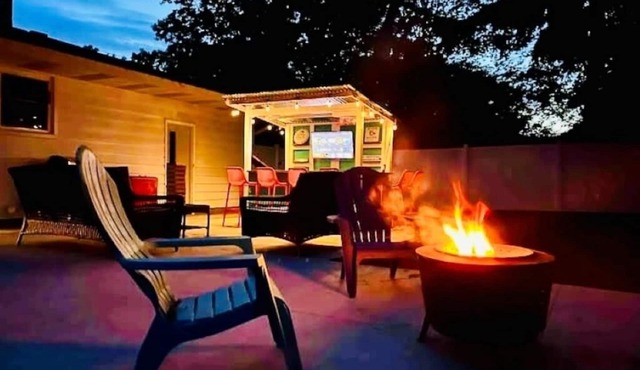Walk to Beach, Ping Pong, Wii, King Beds, Sleeps 6