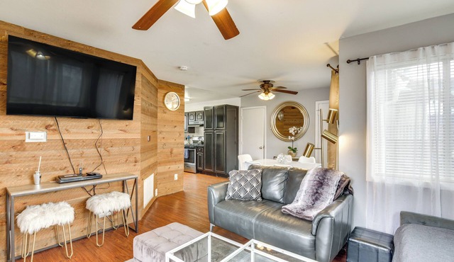 Walk to Beach: San Diego Hideaway w/Patio