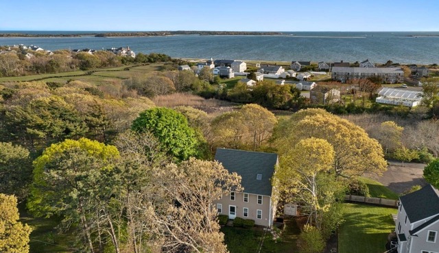 Walk to Beach | Screened Porch | Family Friendly