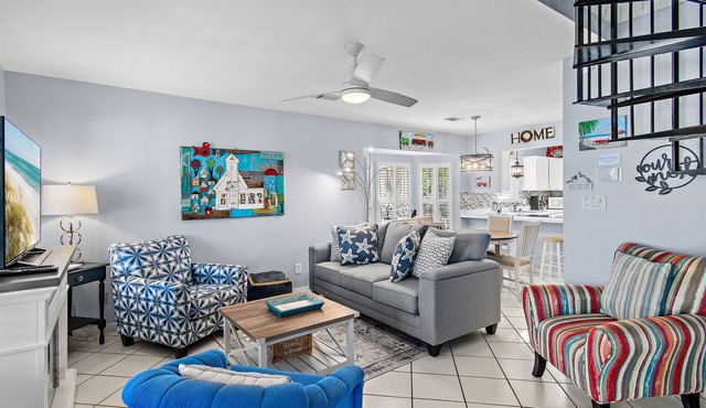 ⛱️Walk to Beach | Steps from Neighborhood Pool | Best Nest☀️