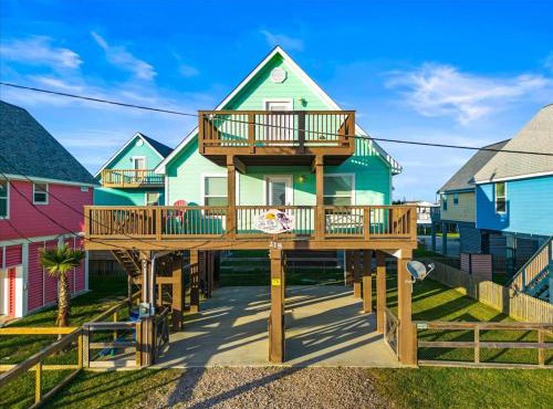 Walk to Beach, Sunset Bay Views, Pet Friendly - Sea Me Relaxin