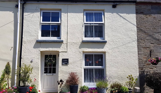 Walk to beach, village location, near Fowey and Eden Project