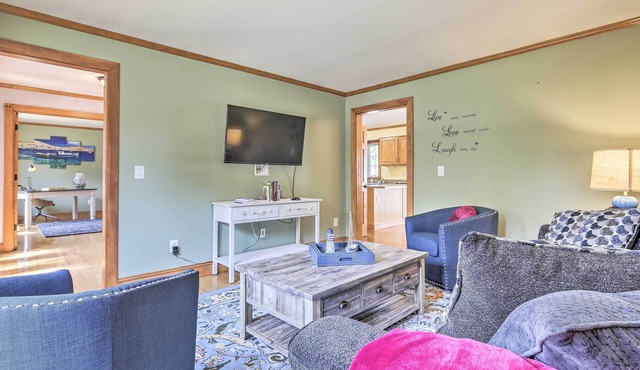 Walk to Buzzards Bay Beach: Spacious Onset Home