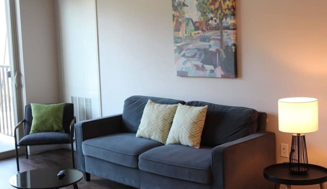 Walk to Campustown Cafes from Stylish Retreat