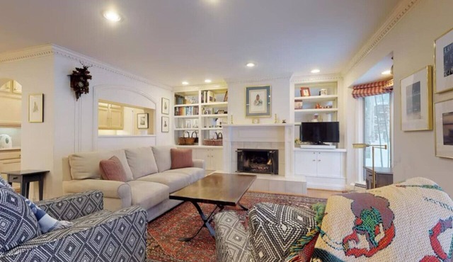 Walk to Chair Lift - Cozy Vail Village Townhome!