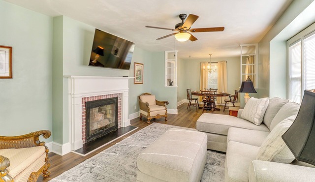 Walk to Chowan University: Dog-Friendly Retreat