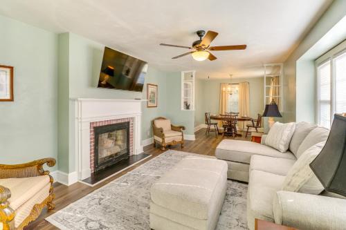 Walk to Chowan University Dog-Friendly Retreat