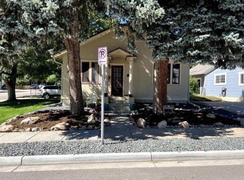 Walk to Dining Breweries and Shops Plus New Hot Tub