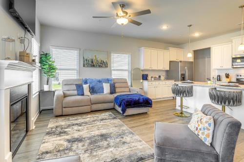 Walk to Dog Park and Playground Hampton Haven!