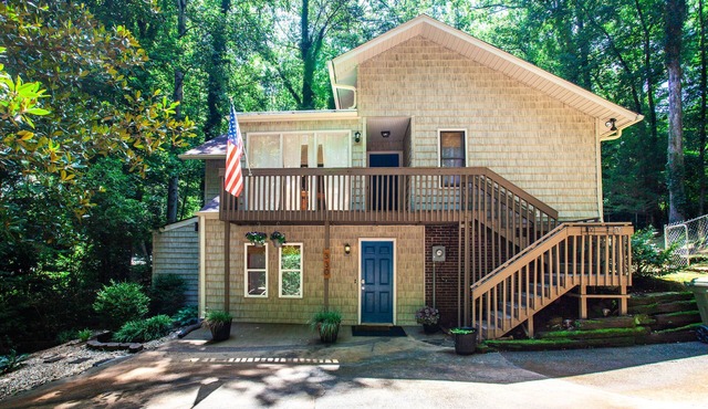 Walk to Downtown Clemson, Clemson University and Clemson Memorial Stadium