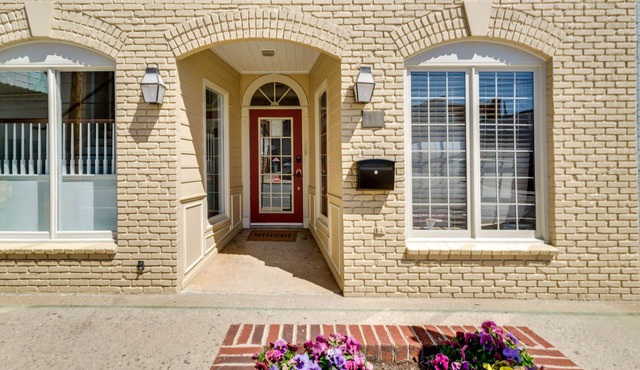 Walk to Downtown: Cozy Lenoir Apartment!