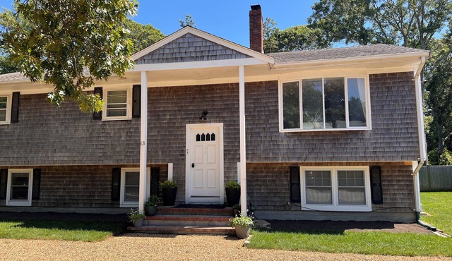Walk to downtown Edgartown in quiet neighborhood - Perfect Location!