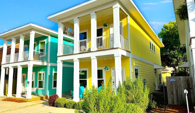 Walk to Downtown Fun, Short Drive to Beach & NAS