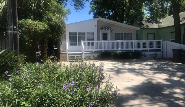 Walk to Downtown Restaurants,Markets,Events. Close to Navy base and Beaches.