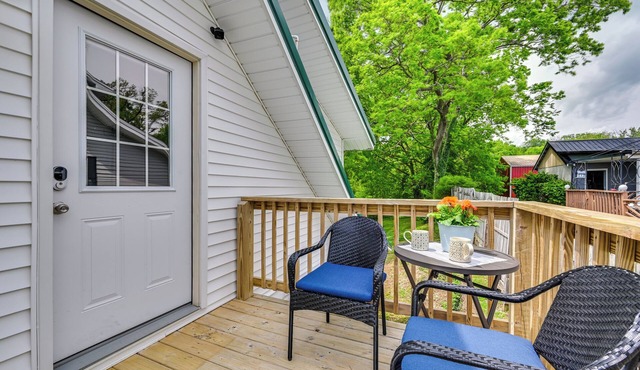 Walk to Dtwn Greensburg: Charming Unit w/Deck!