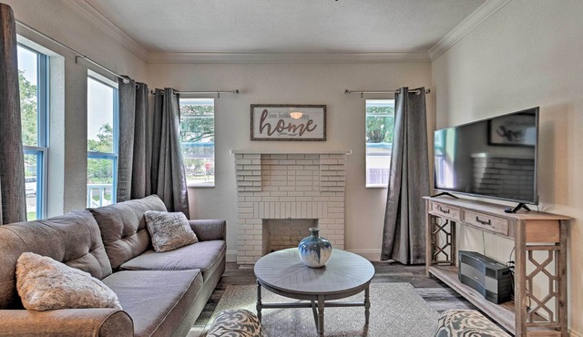 Walk to Dtwn: Winter Garden Home w/Patio