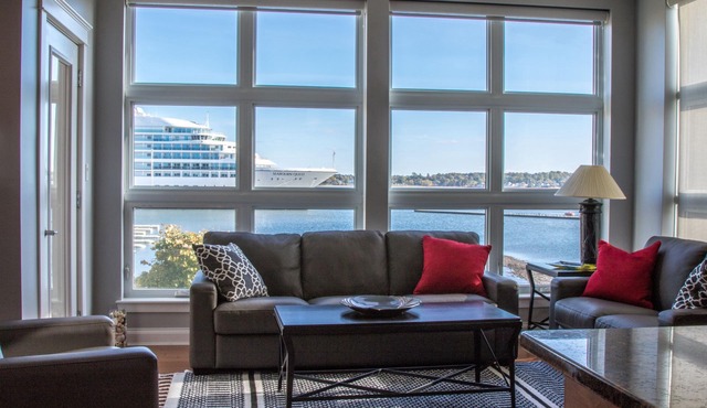 Walk to Fine Restaurants & Confederation Centre of The Arts.