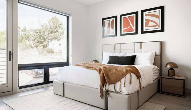 Walk to Gameday | Jefferson Park Condo | Tesoro