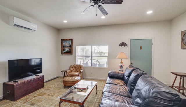 Walk to Historic Square: Jacksboro Home w/Yard