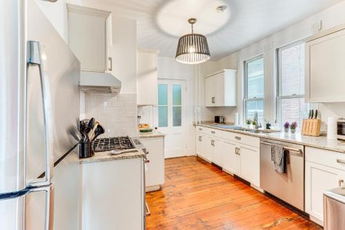 Walk to Hudson River Pet-Friendly Home with Views!
