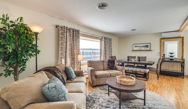 Walk to Lake Beach: Glenwood Vacation Rental!