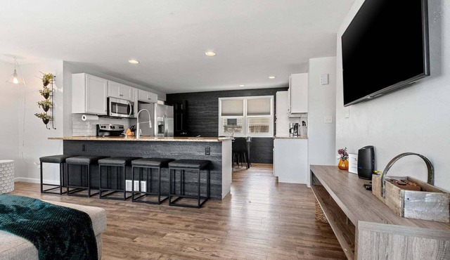 Walk-to-Lambeau Tailgate House