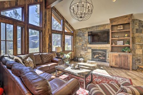 Walk to Lift Luxe Villa with Hot Tub in Copper Mtn