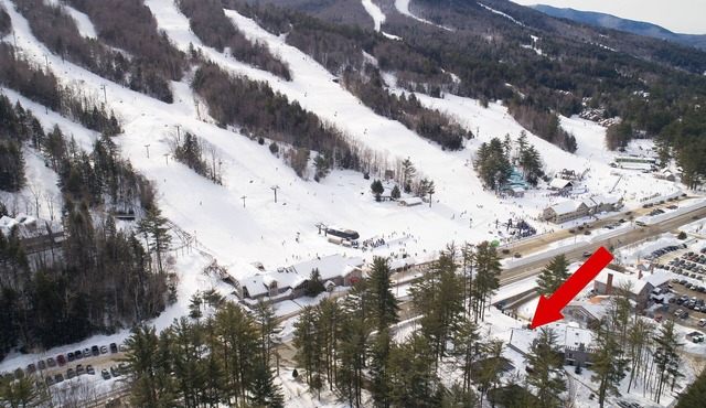 Walk to Lifts! 3 bed 3 bath Stunning End Unit with views @ base of Attitash.