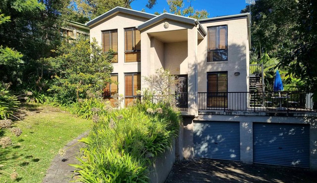 Walk to Lilli Pilli Beach, Wifi | High Tide