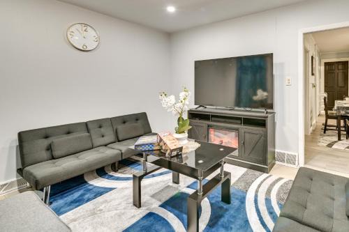 Walk to Local Eats! Updated Schenectady Apartment