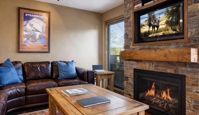 Walk to Main St and Slopes! 447 Year-Round Fun in Park City! Close to Skiing!