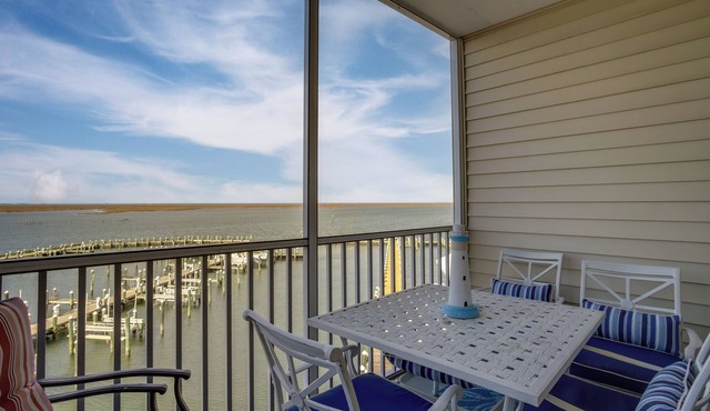 Walk to Main St: Condo w/Pool Access in Crisfield