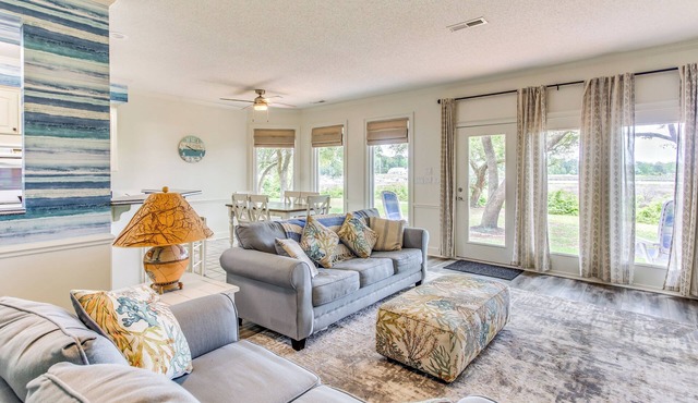 Walk to Marina: Pet-Friendly Little River Home!