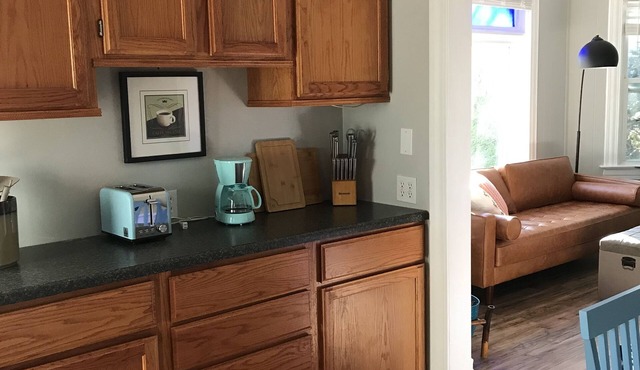 Walk to Marina, Beautiful 2BR/1Ba