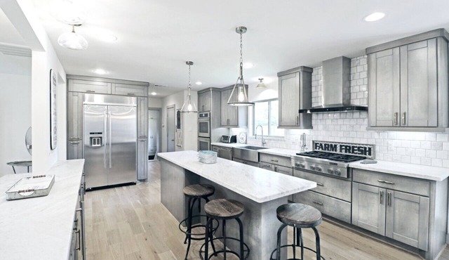 Walk to Med Center 5 bedrooms 3.5 Baths Private Home near MD Anderson, TMC