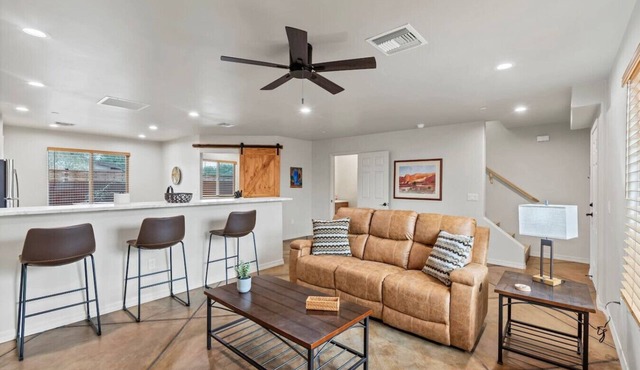 Walk to Mercado | Skyline Views | Private Casita