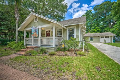 Walk to Mount Dora Historic District Cozy Home!
