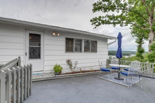 Walk to Norfork Lake Guest House in Henderson