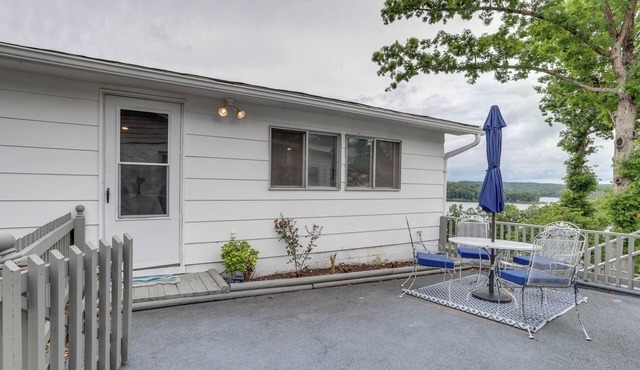 Walk to Norfork Lake: Guest House in Henderson