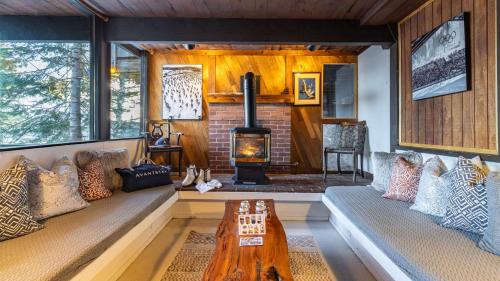 Walk to Palisades Village Ski Lifts 5BR w Mtn Views Mt. Jola by AvantStay
